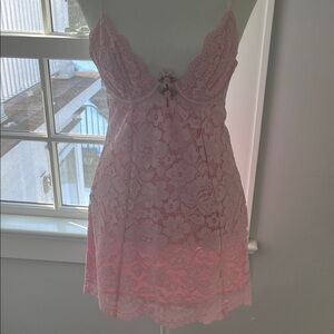 Elegant Pink Lace Chemise